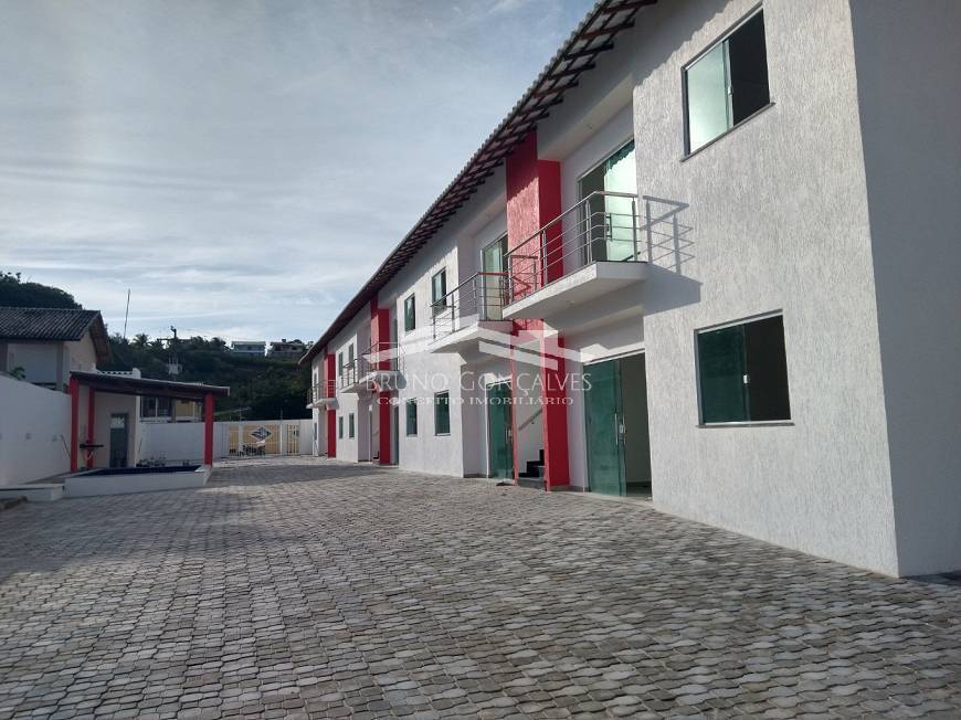 Apartamento à venda com 2 quartos, 65m² - Foto 1