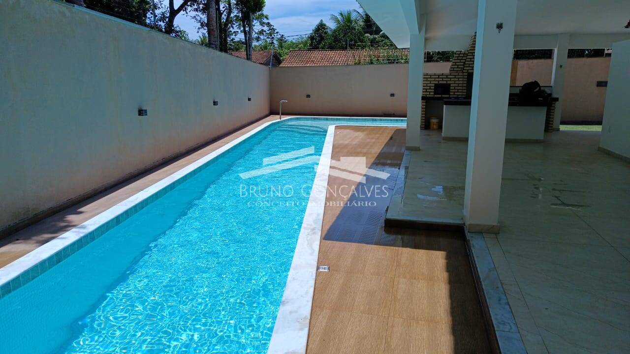 Casa à venda com 4 quartos, 320m² - Foto 3