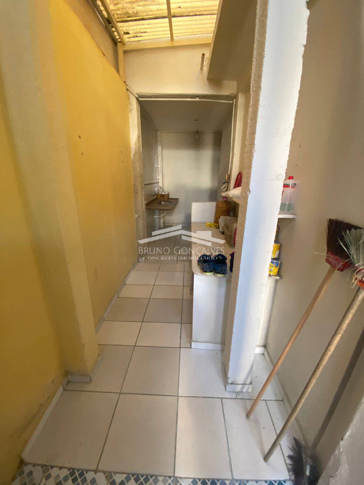 Casa à venda com 6 quartos, 260m² - Foto 41