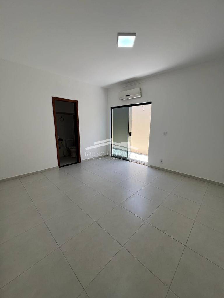 Casa à venda com 2 quartos, 300m² - Foto 4