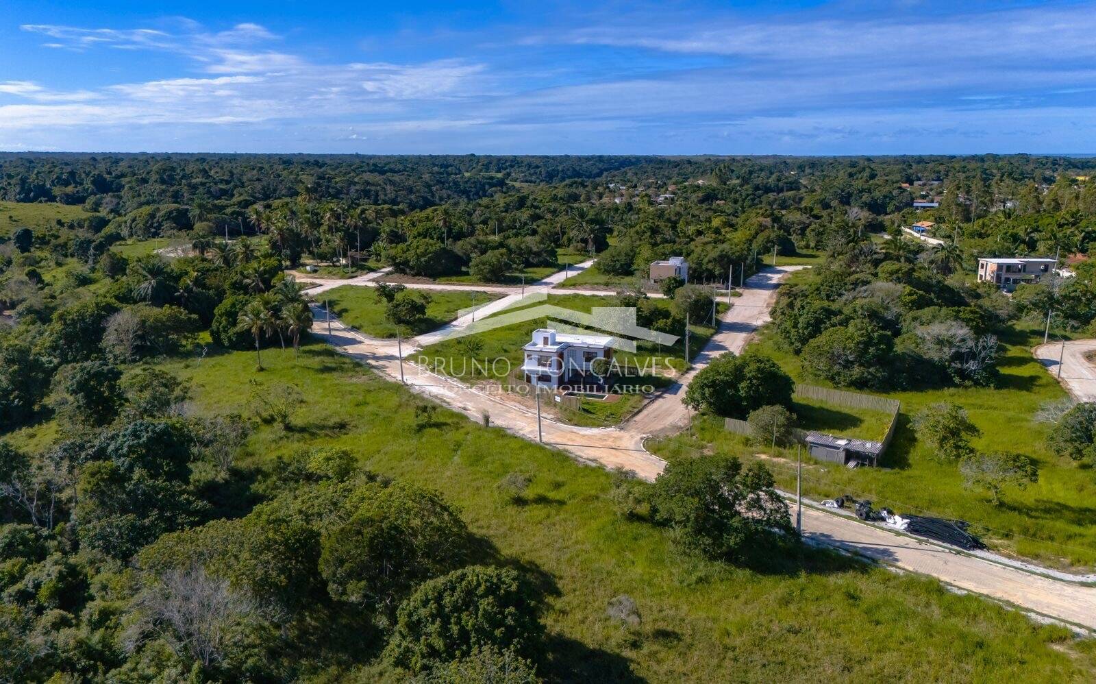 Terreno à venda, 300m² - Foto 1