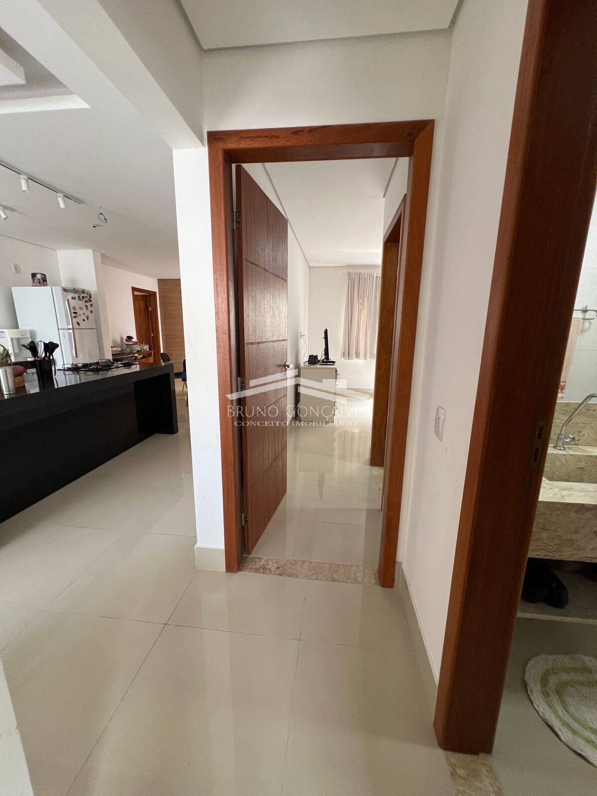 Apartamento à venda com 2 quartos, 70m² - Foto 16