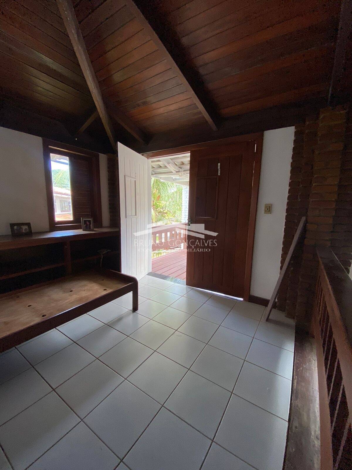 Casa à venda com 3 quartos, 200m² - Foto 18