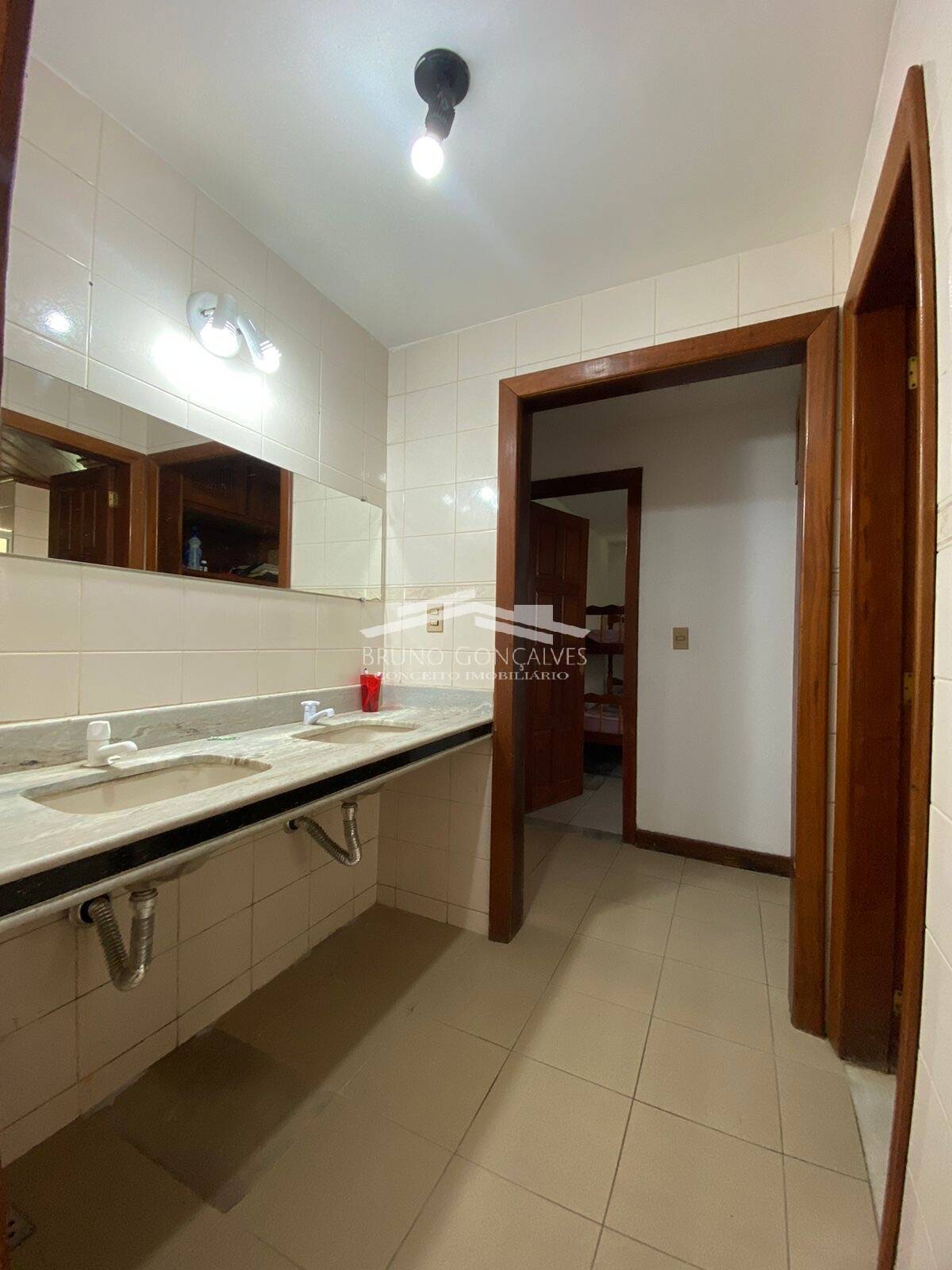 Casa à venda com 3 quartos, 200m² - Foto 32