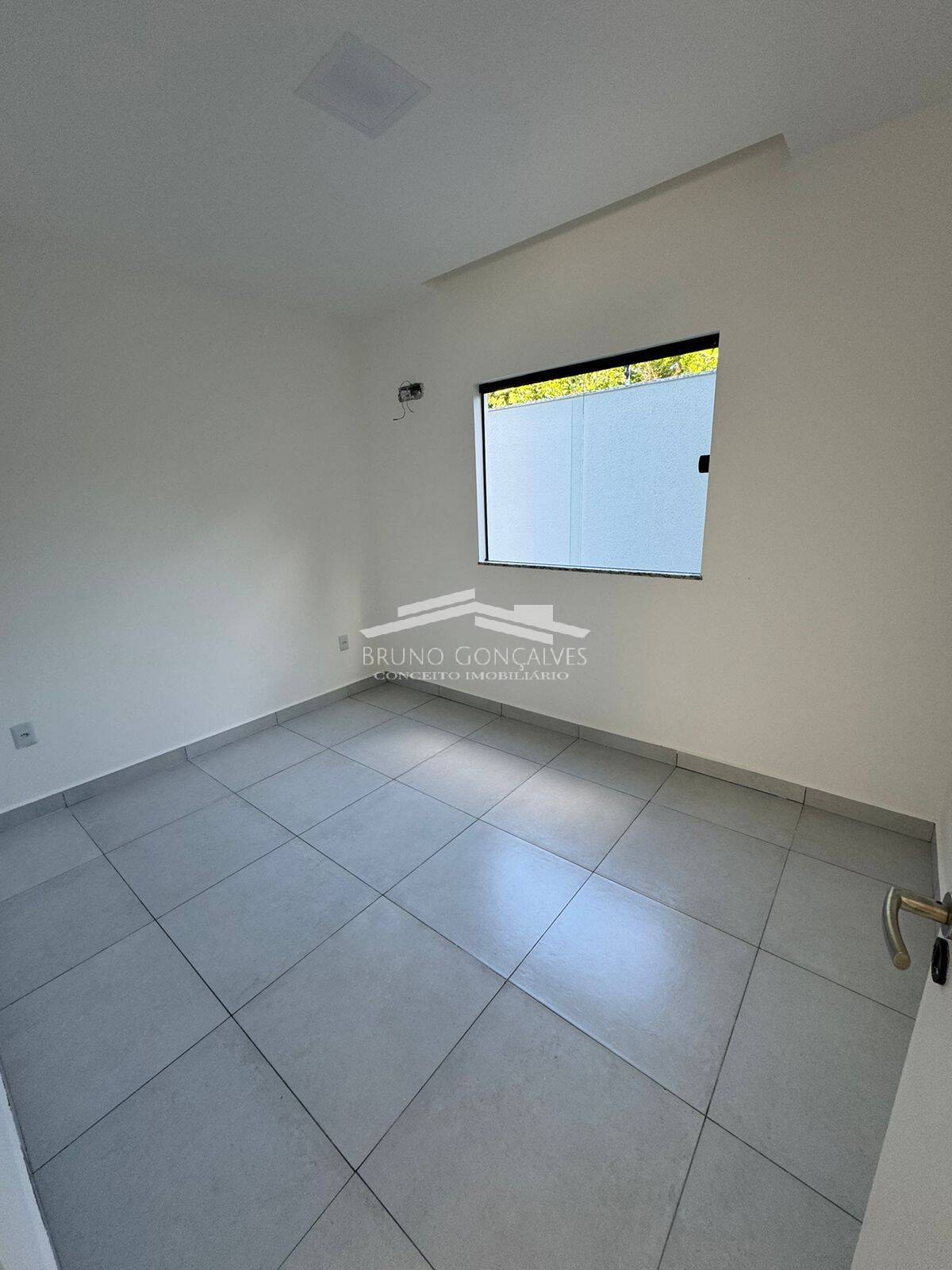 Apartamento à venda com 2 quartos, 74m² - Foto 4