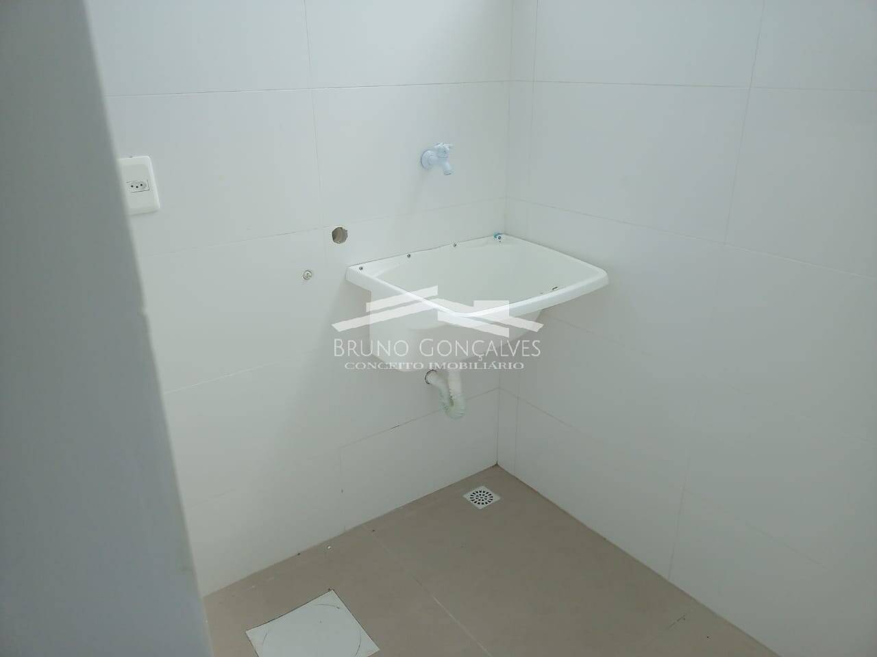 Apartamento à venda com 2 quartos, 70m² - Foto 5