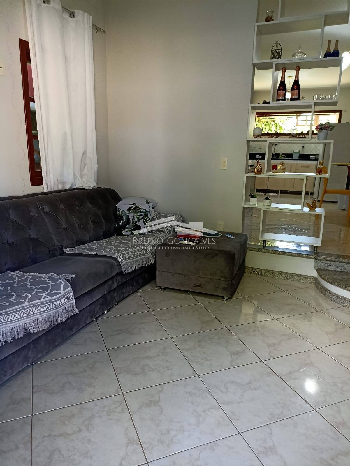 Casa à venda com 3 quartos, 100m² - Foto 3