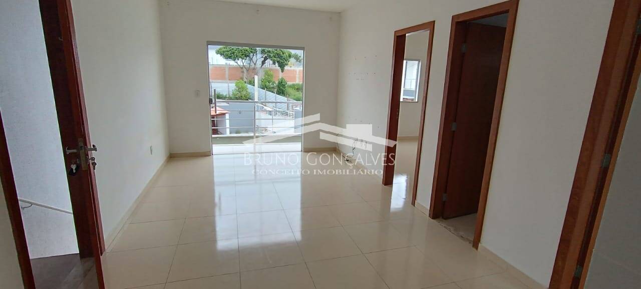 Apartamento à venda com 2 quartos, 79m² - Foto 2