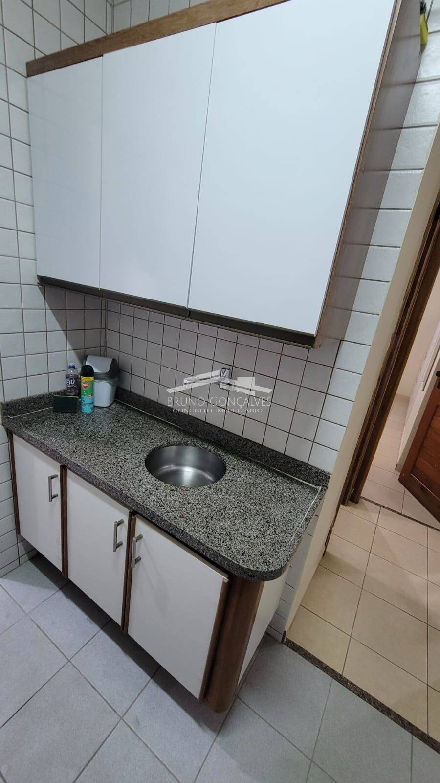 Apartamento à venda com 1 quarto, 68m² - Foto 10