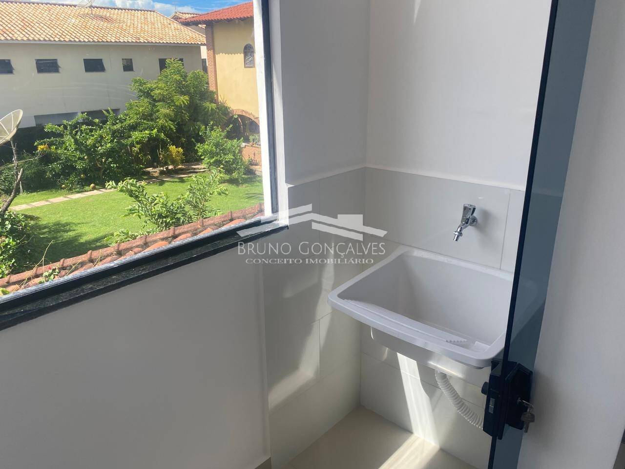 Apartamento à venda com 2 quartos, 70m² - Foto 5