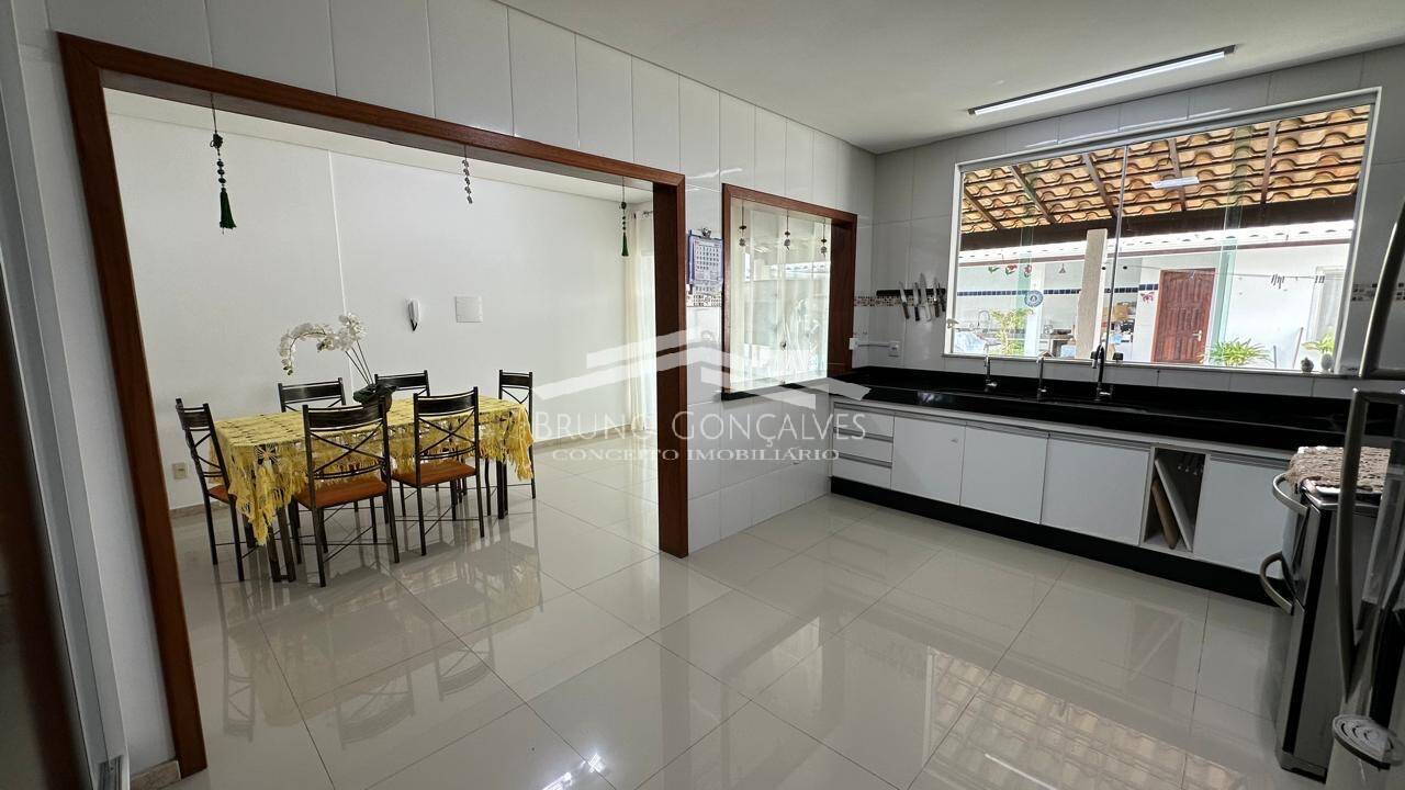 Casa à venda com 4 quartos, 525m² - Foto 16