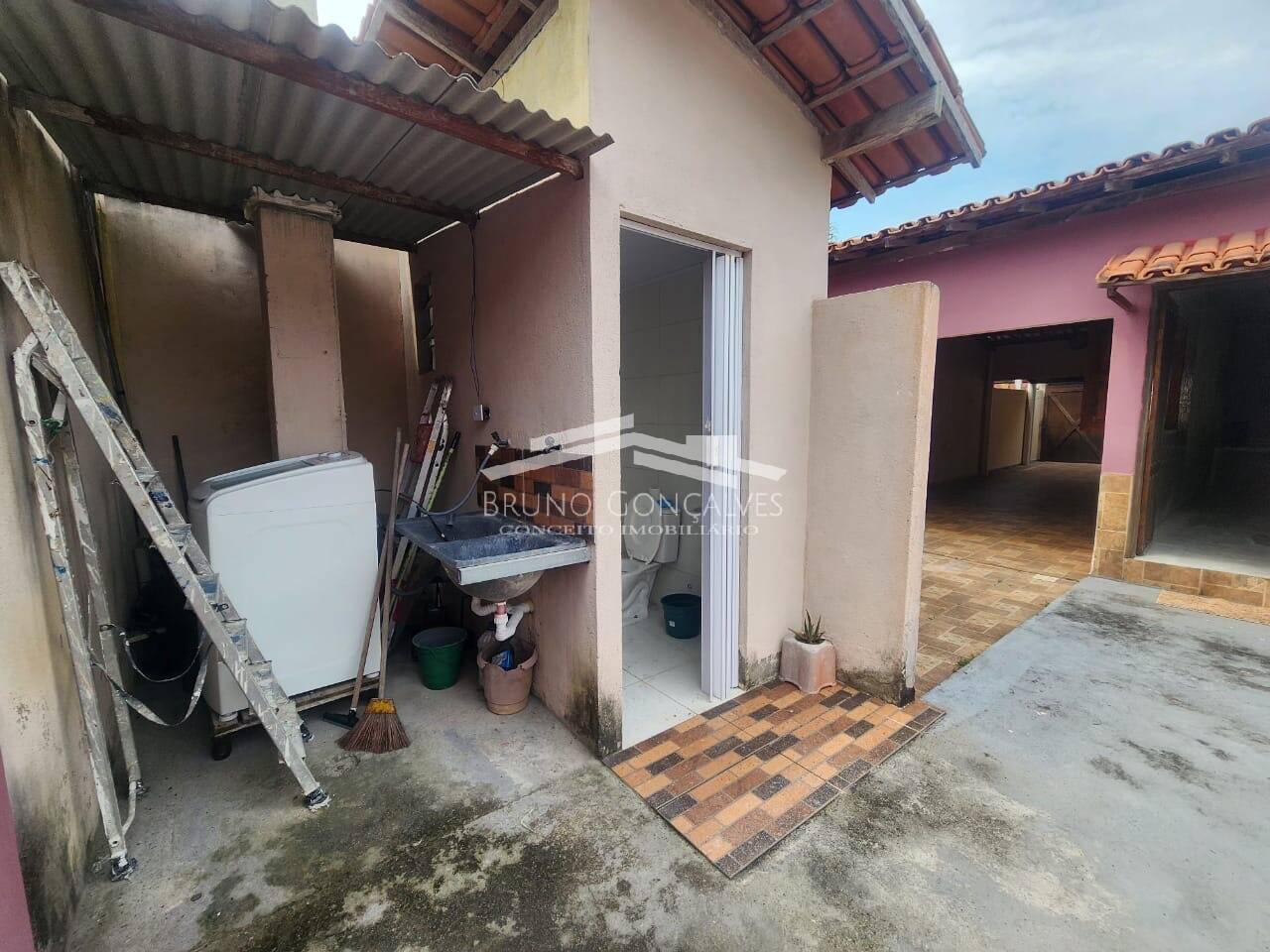 Casa à venda com 2 quartos, 220m² - Foto 8